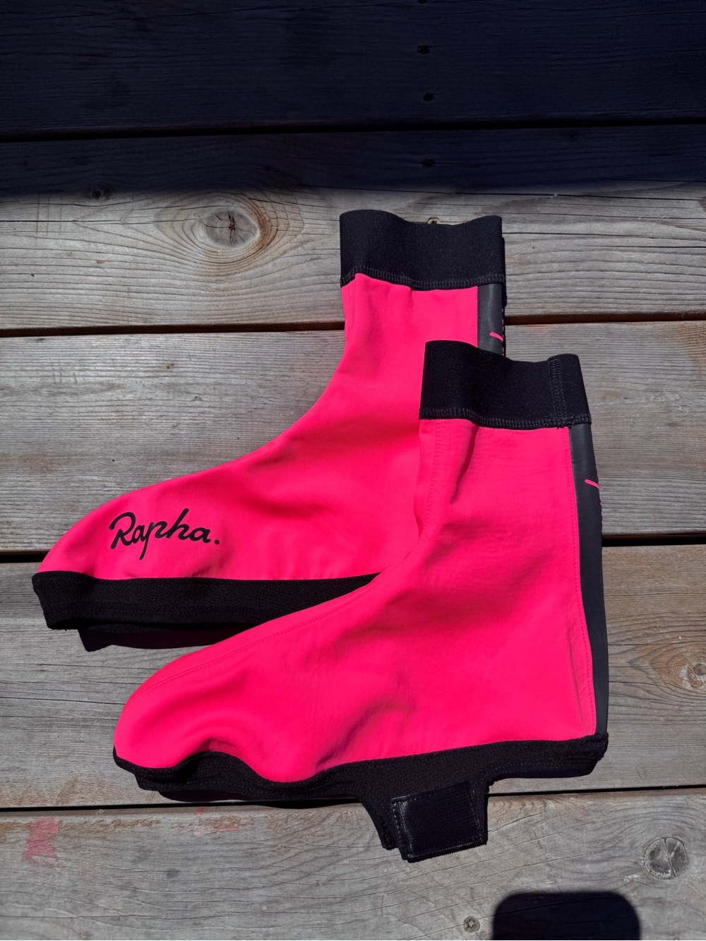 Rapha Men’s Winter Overshoes - Bright Pink